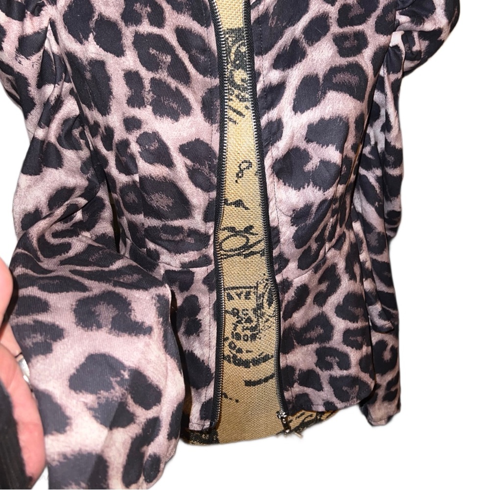 Leopard Puff Sleeve Jacket - Picture 15 of 15